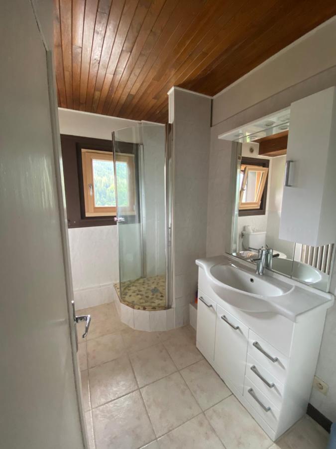 Logement Mansarde Dans Maison Avec Jardin En Bord De Piste, Vue Montagne Les Houches Buitenkant foto