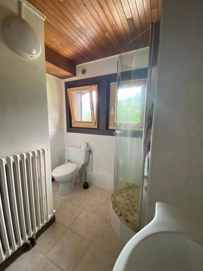 Logement Mansarde Dans Maison Avec Jardin En Bord De Piste, Vue Montagne Les Houches Buitenkant foto