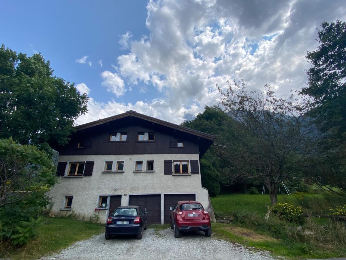 Logement Mansarde Dans Maison Avec Jardin En Bord De Piste, Vue Montagne Les Houches Buitenkant foto